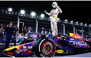 Nel Gran Premio di Las Vegas trionfo di Max Verstappen
